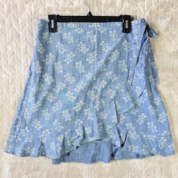 J Crew Mercantile Faux Wrap Skirt Large Ditzy Floral Preppy Cottage Spring Denim - Picture 1 of 6
